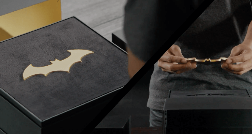 Samsung Galaxy S7 Edge Injustice Edition Batarang beyond pixels