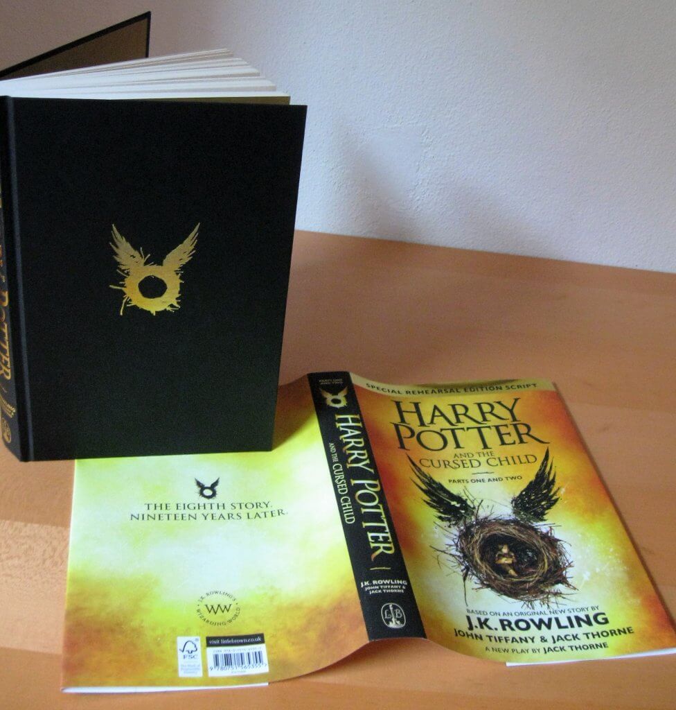 harry potter and the cursed child book foto
