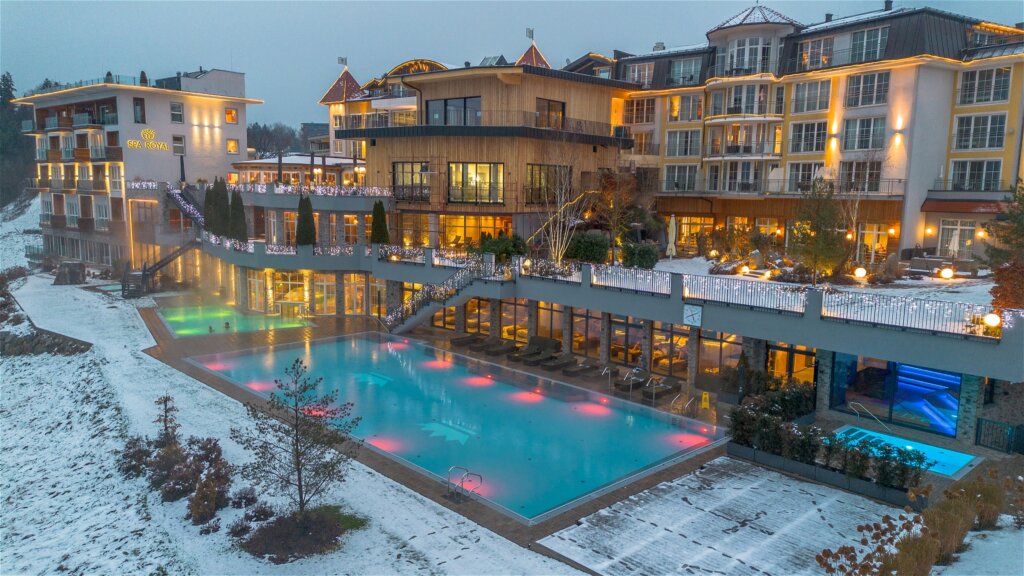 Aussenansicht im Winter Quelle: (Hotel Panorama Royal)