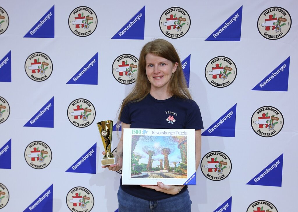 Die-dreifache-Staatsmeisterin-2025-Verena-Klauser-bei-der-Siegerehrung-2025.